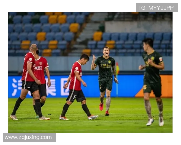 赛后分析：北京足球队与成都足球队实力对比及比赛亮点回顾